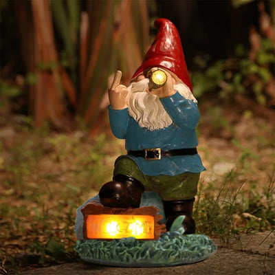 Gnome, drôle nain de jardin.