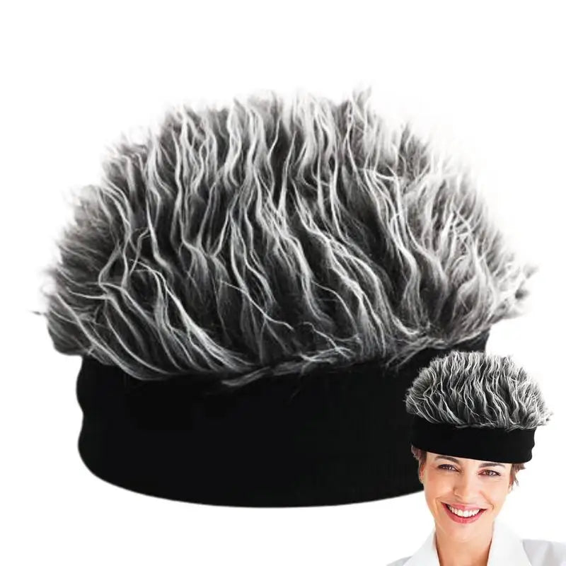 bonnet avec cheveux en pique